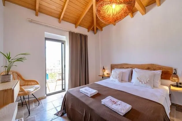Deluxe Çift Kişilik Oda, Bahçe Manzaralı, Balkonlu