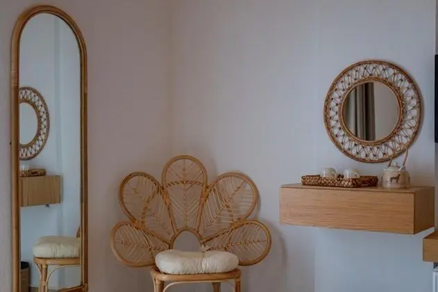 Deluxe Üç Kişilik Oda , Bahçe Manzaralı, Balkonlu