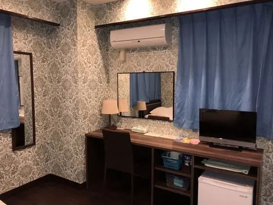 Tek Kişilik Oda, Sigara İçilmez