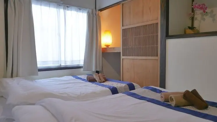 Ev (Hatsudai Japanese House)