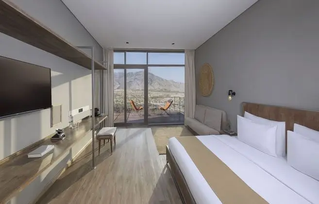 Premium Lodge with highest picturesque mountain views & outdoor terrace