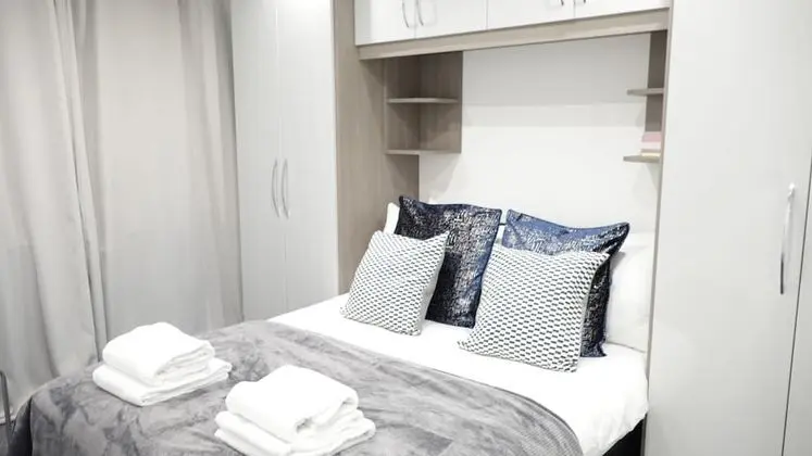 Tek Büyük Yataklı Oda (Room 2)