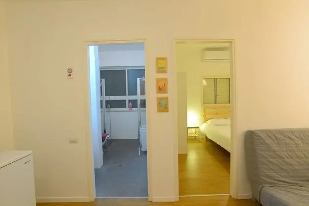 Apart Daire, 1 Yatak Odası (Hatzmaot near the sea)