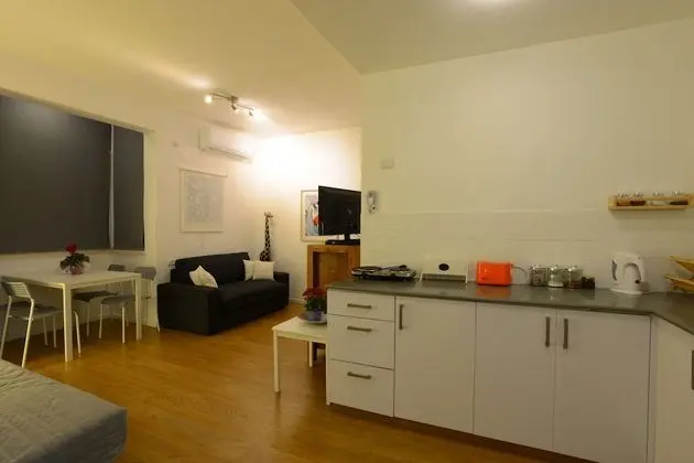 Apart Daire, 1 Yatak Odası (Hatzmaot near the sea)