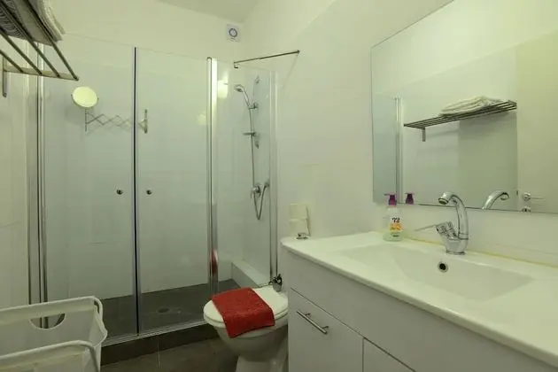 Apart Daire, 1 Yatak Odası (Hatzmaot near the sea)