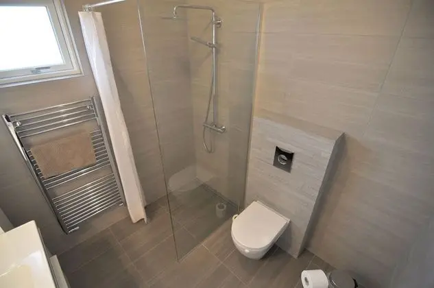Tek Kişilik Oda, Ortak Banyo