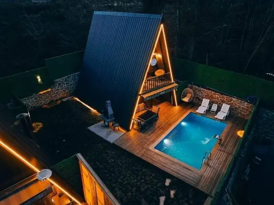 1+1 Bungalov, Isıtmalı Özel Havuzlu