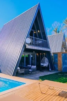 1+1 Bungalov, Isıtmalı Özel Havuzlu