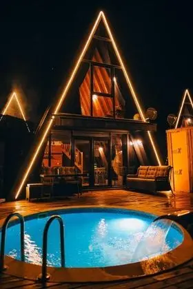 1+1 Bungalov,    , Isıtmalı Özel Havuzlu