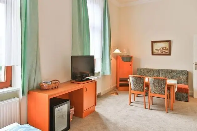 Comfort Tek Büyük Yataklı Oda