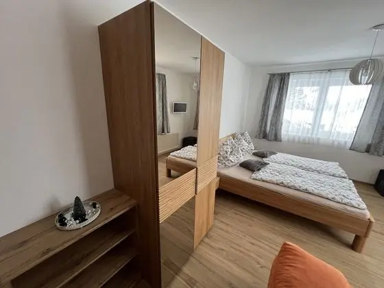 One-Bedroom Apartment Hochwurzen