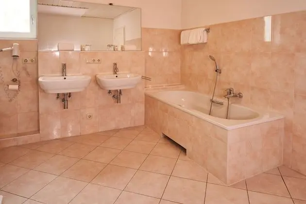 Standard Tek Büyük Yataklı Oda