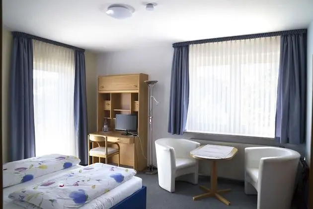 Classic Tek Büyük Yataklı Oda