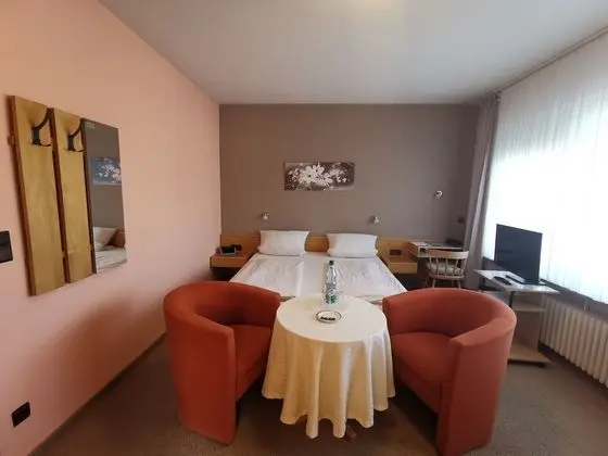 Classic Tek Büyük Yataklı Oda