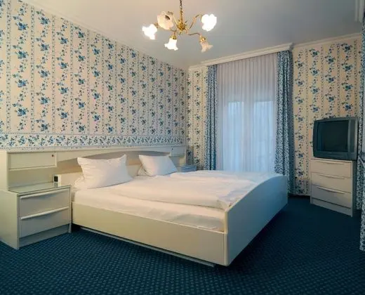 Comfort Tek Büyük Yataklı Oda, Özel Banyo (Balcony)