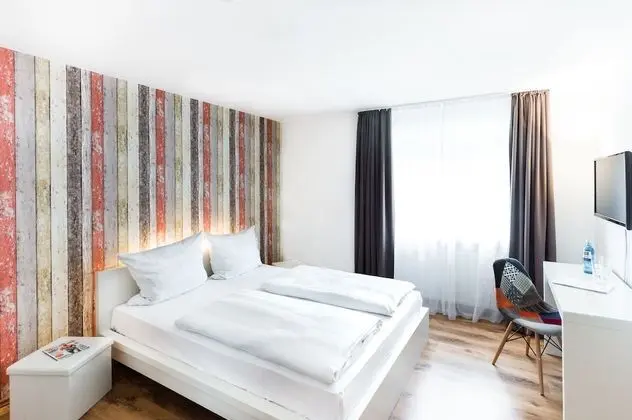 Classic Tek Büyük Yataklı Oda, Özel Banyo, Park Manzaralı