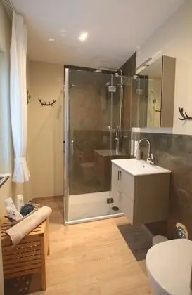 Stüdyo, Özel Banyo