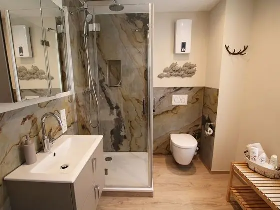 Superior Apart Daire, Banyolu/Duşlu