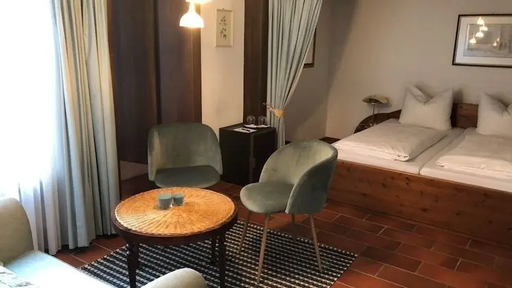 Comfort Tek Büyük Yataklı Oda