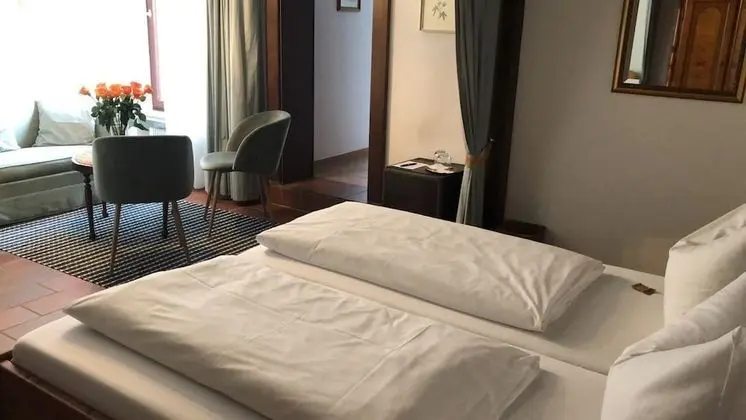 Comfort Tek Büyük Yataklı Oda