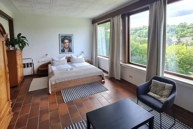 Comfort Tek Büyük Yataklı Oda
