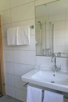 Tek Büyük Yataklı Oda, 1 Çift Kişilik Yatak, Sigara İçilmez