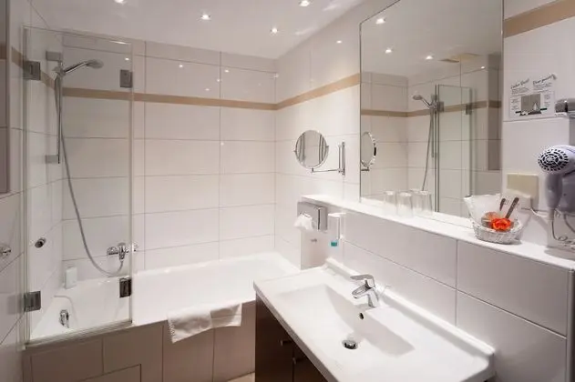 Comfort Tek Büyük Yataklı Oda, Bahçe Manzaralı