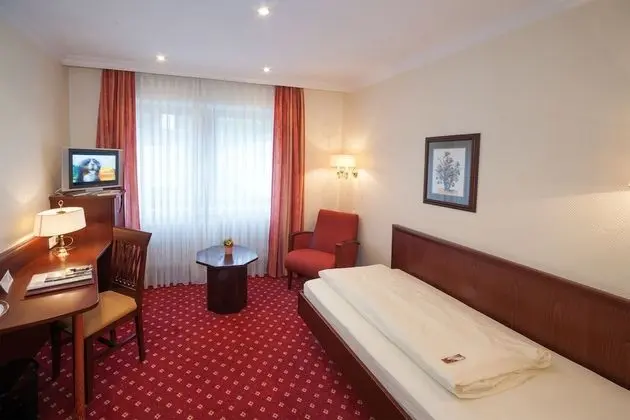 Comfort Tek Kişilik Oda, Bahçe Manzaralı