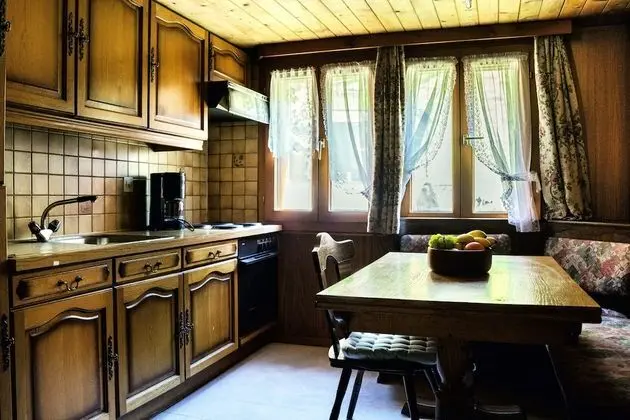 Apart Daire, 2 Yatak Odası (Apartment 13)