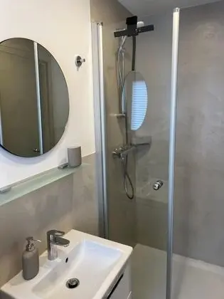 Basic Tek Büyük Yataklı Oda, Şehir Manzaralı