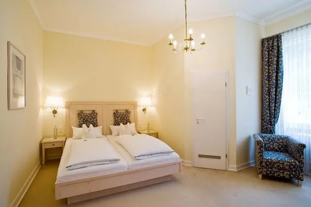 Comfort Tek Büyük Yataklı Oda