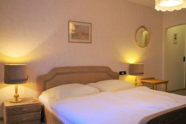 Tek Büyük Yataklı Oda (Hudson Taylor)