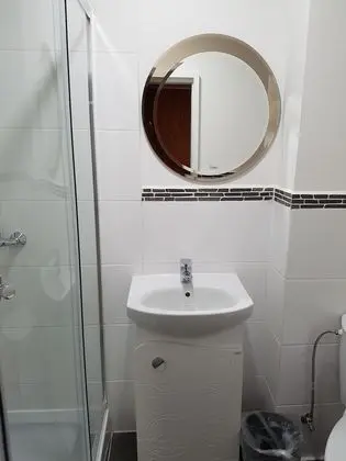 Economy Üç Kişilik Oda
