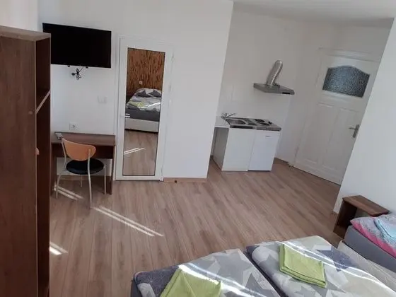 Basic Üç Kişilik Oda