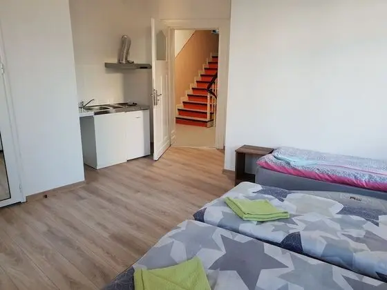 Basic Üç Kişilik Oda