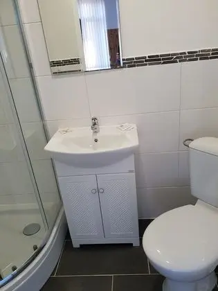 Basic Üç Kişilik Oda