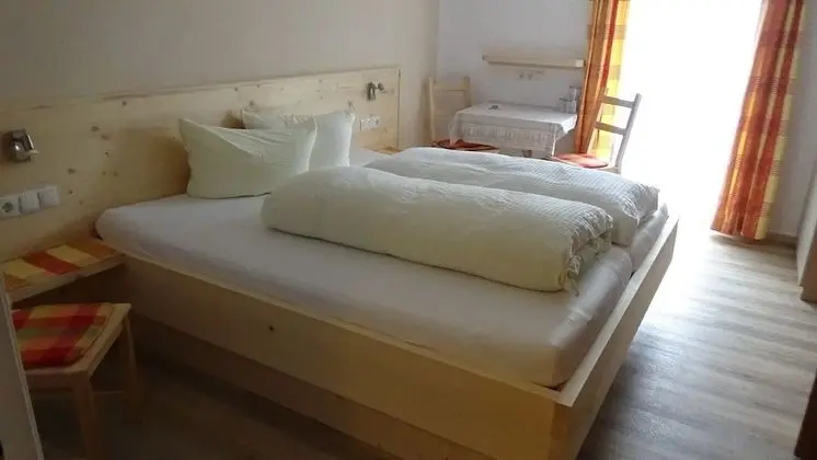 Tek Büyük Yataklı Oda, Balkon