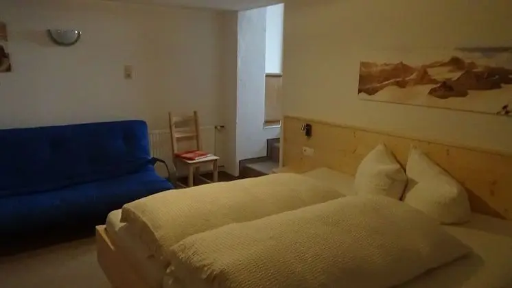 Üç Kişilik Oda, Balkon