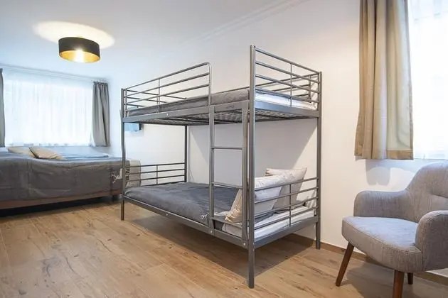 Superior-Apartment, 5 Bedrooms