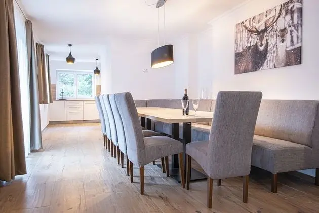 Superior-Apartment, 5 Bedrooms
