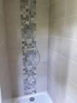Deluxe Tek Büyük Yataklı Oda (De Amethist Kamer)