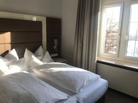 Comfort Tek Büyük Yataklı Oda, 1 Büyük (Queen) Boy Yatak, Sigara İçilmez, Göl Manzaralı