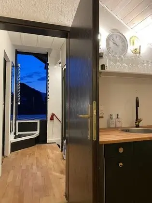 Apart Daire, Veranda (Artur)