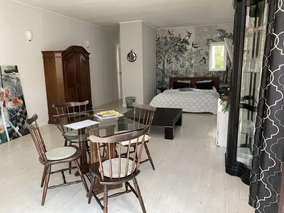 Stüdyo, Balkon (Clara)