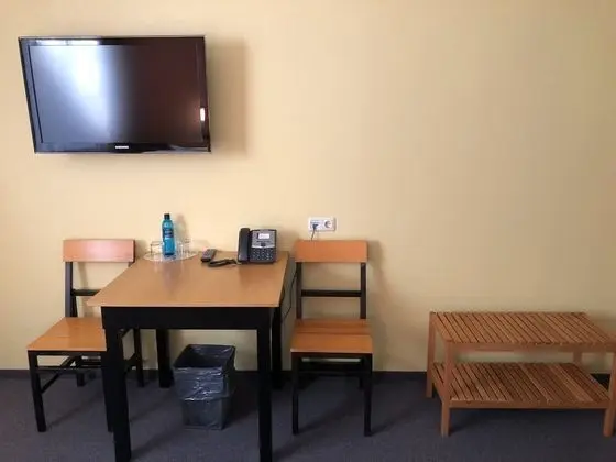 Premium Tek Büyük Yataklı Oda