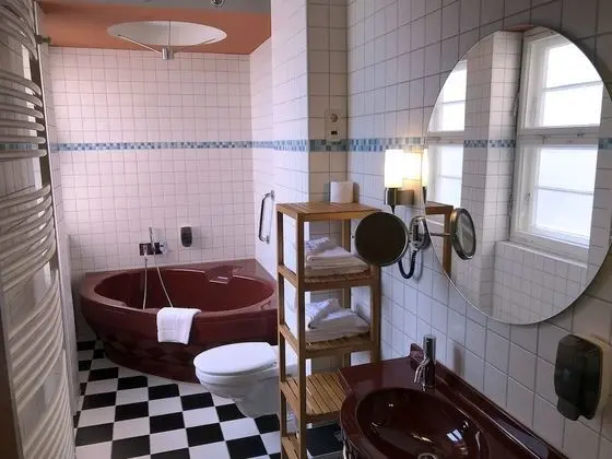 Premium Tek Büyük Yataklı Oda