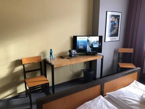 Standard Tek Büyük Yataklı Oda