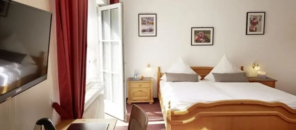 Deluxe Tek Büyük veya İki Ayrı Yataklı Oda