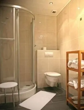 Deluxe Tek Büyük veya İki Ayrı Yataklı Oda