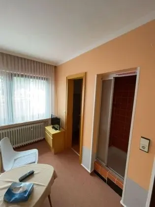 Basic Üç Kişilik Oda, Özel Banyo